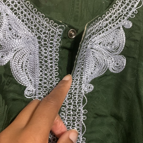 Dashiki Hand-Made Suit - 2 piece long sleeve pullover and pants - Picture 5 of 10